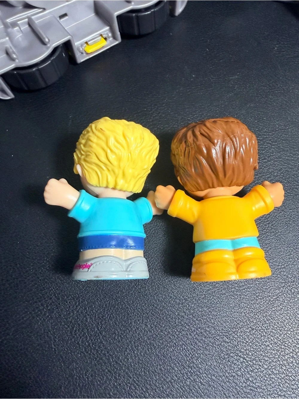 Fisher-Price Little People Yellow and Blue SUV Toy Cars with Driver Figures